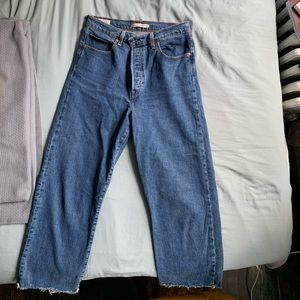 Levi’s Ribcage Ankle Jeans